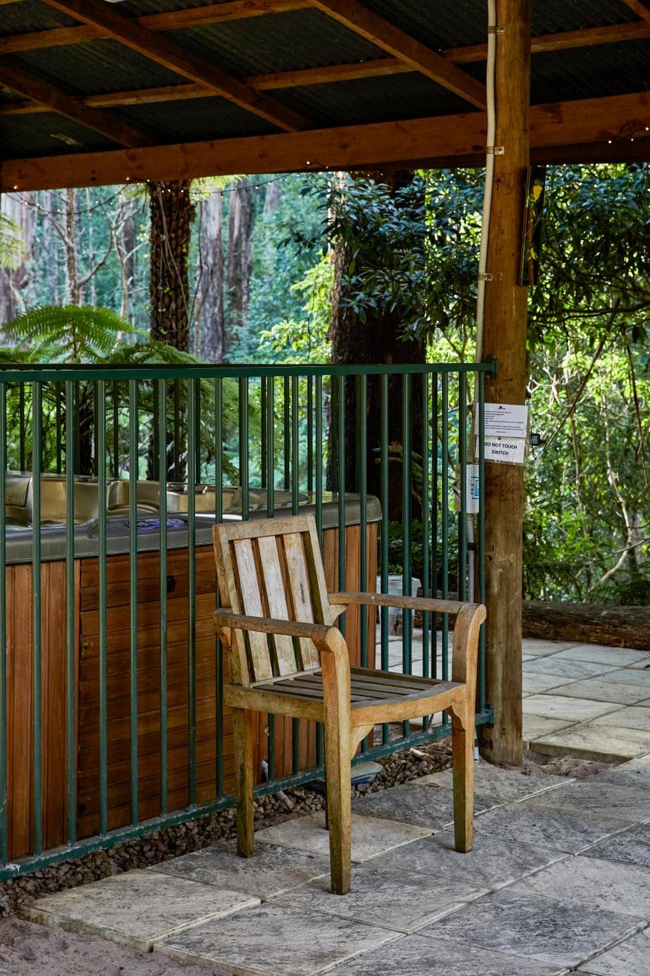 The Fernglen Forest Retreat Bed & Breakfast Mount Dandenong Exterior photo