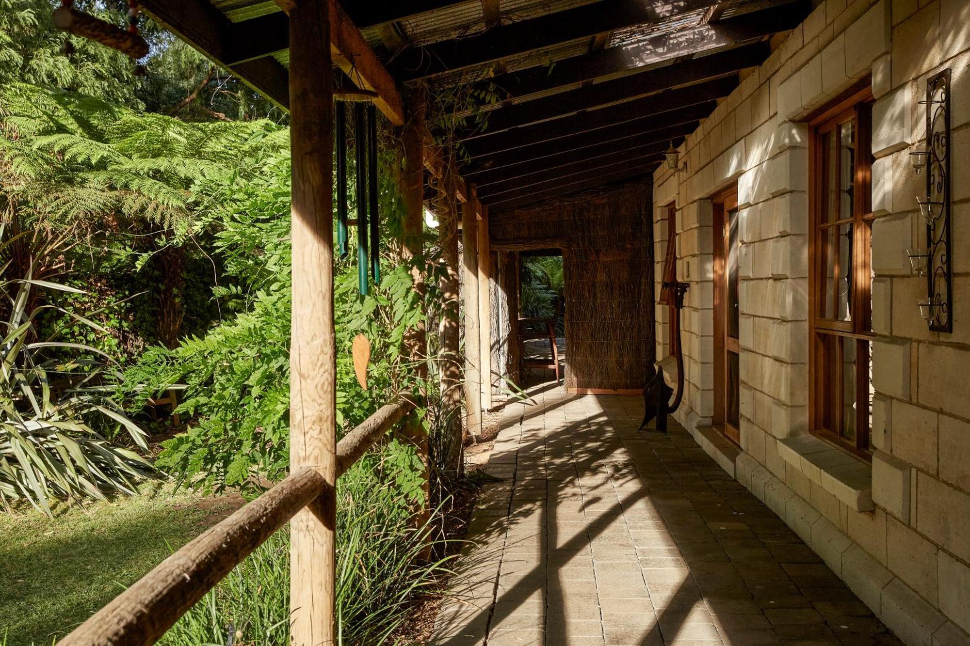 The Fernglen Forest Retreat Bed & Breakfast Mount Dandenong Exterior photo